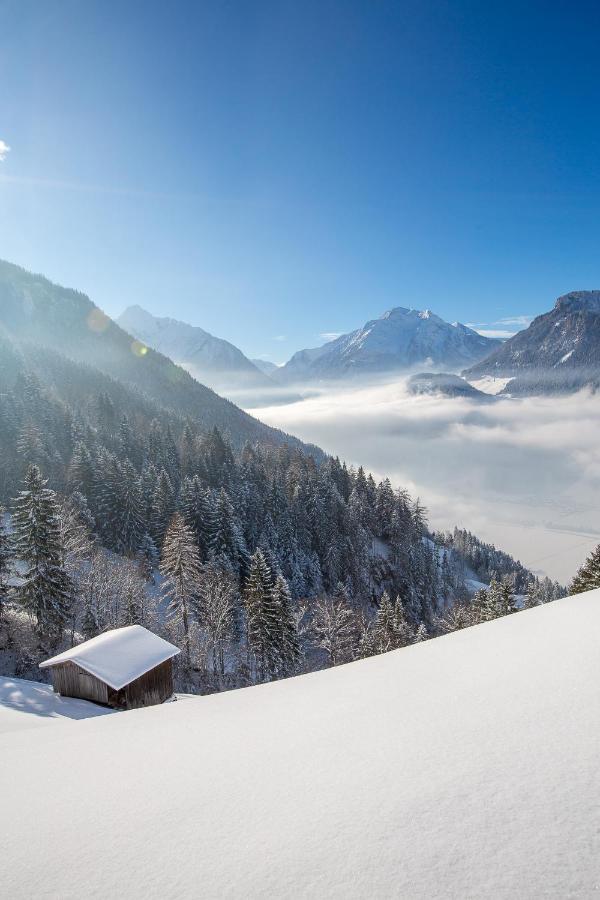 Landhaus Zum Griena Hotel Mayrhofen Exterior photo